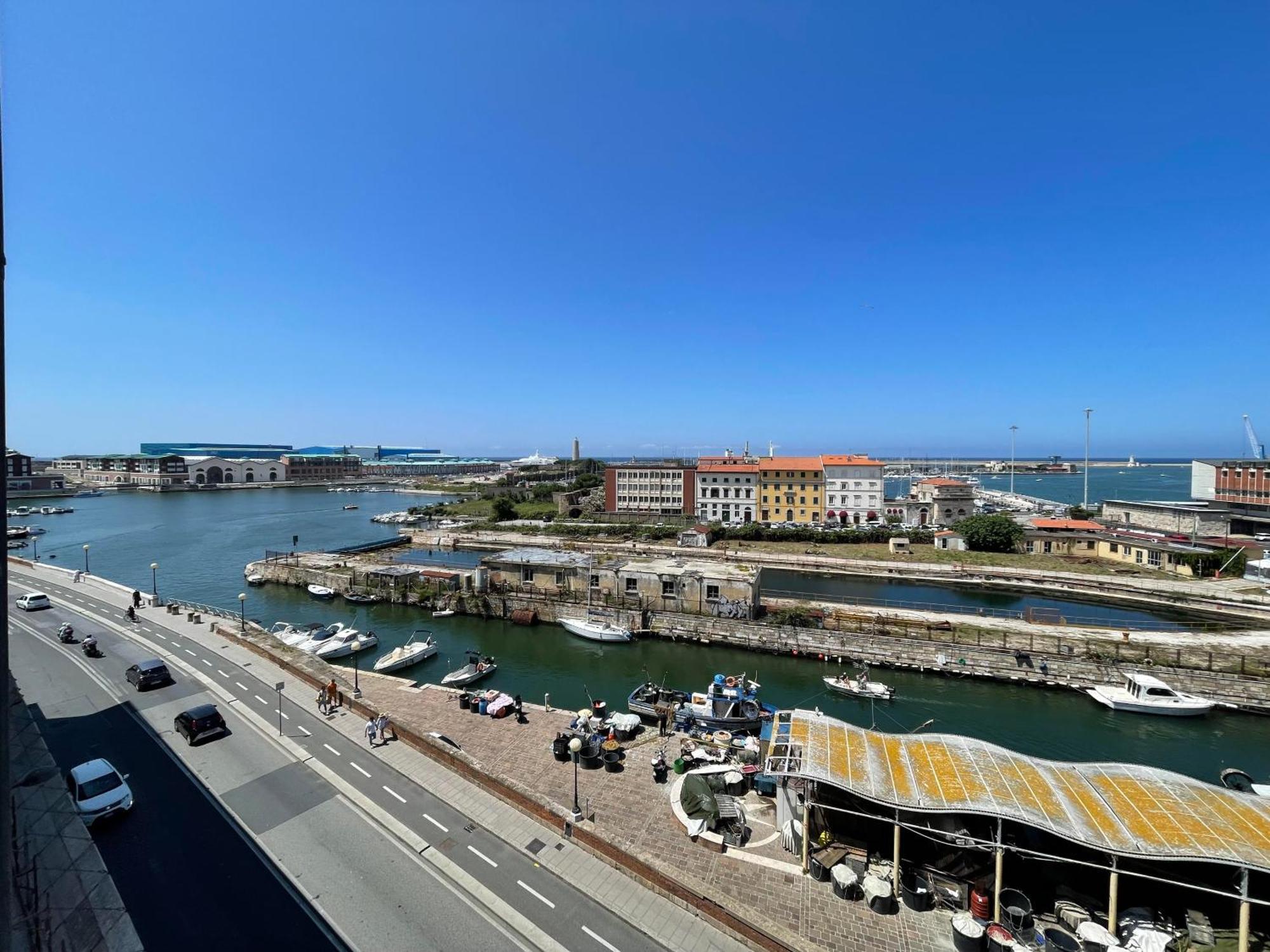 Japandi, Appartamento Zona Porto Mediceo Livorno Zewnętrze zdjęcie